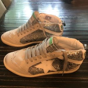 NWOT FREEBIRD BY STEVEN GLITTER WEDGE SNEAKERS